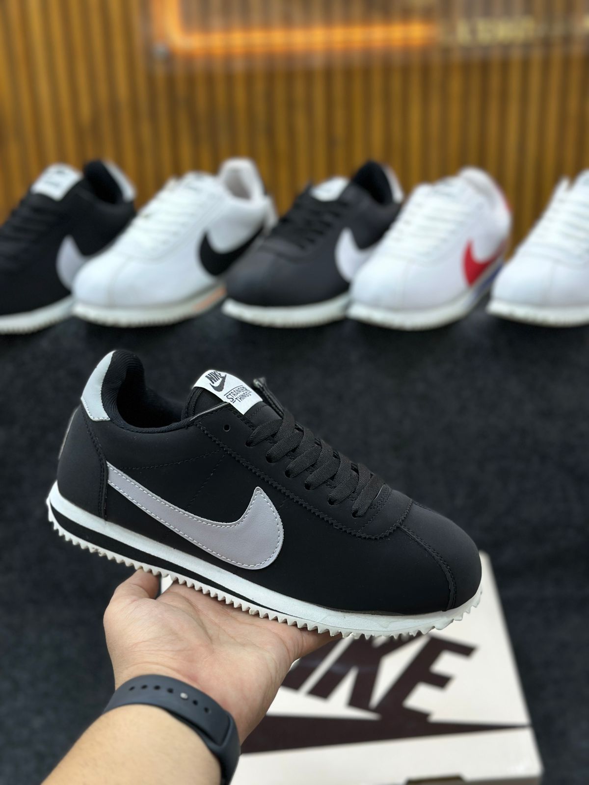 NIKE CORTEZ
