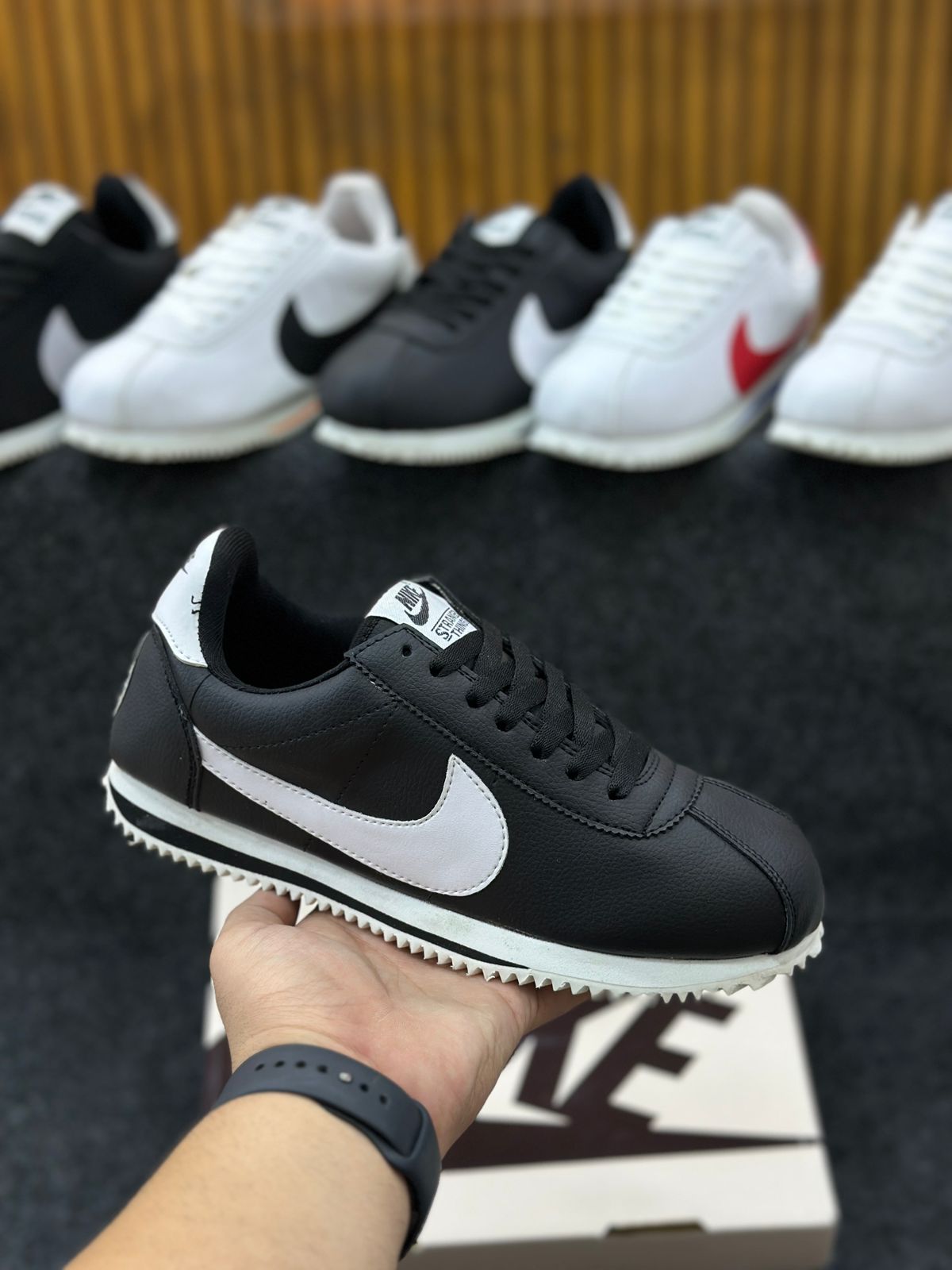 NIKE CORTEZ